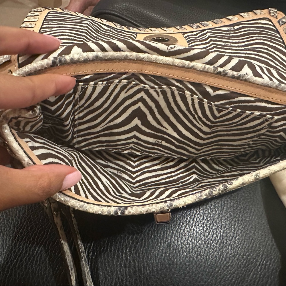 Authentic Coach Hampton Straw & Python Leather Tr… - image 4